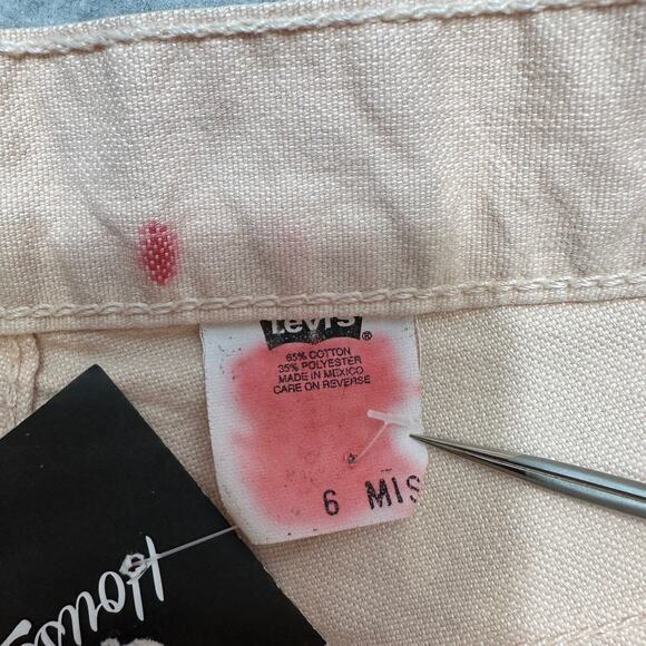 Levi's Short Womens S VTG Peach Chino Mid Rise Zip Fly Straight Pockets Casual - Picture 5 of 7